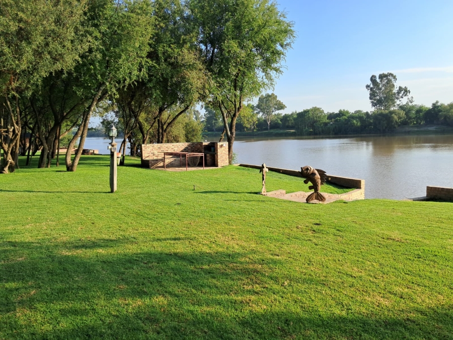 3 Bedroom Property for Sale in Bothaville Free State